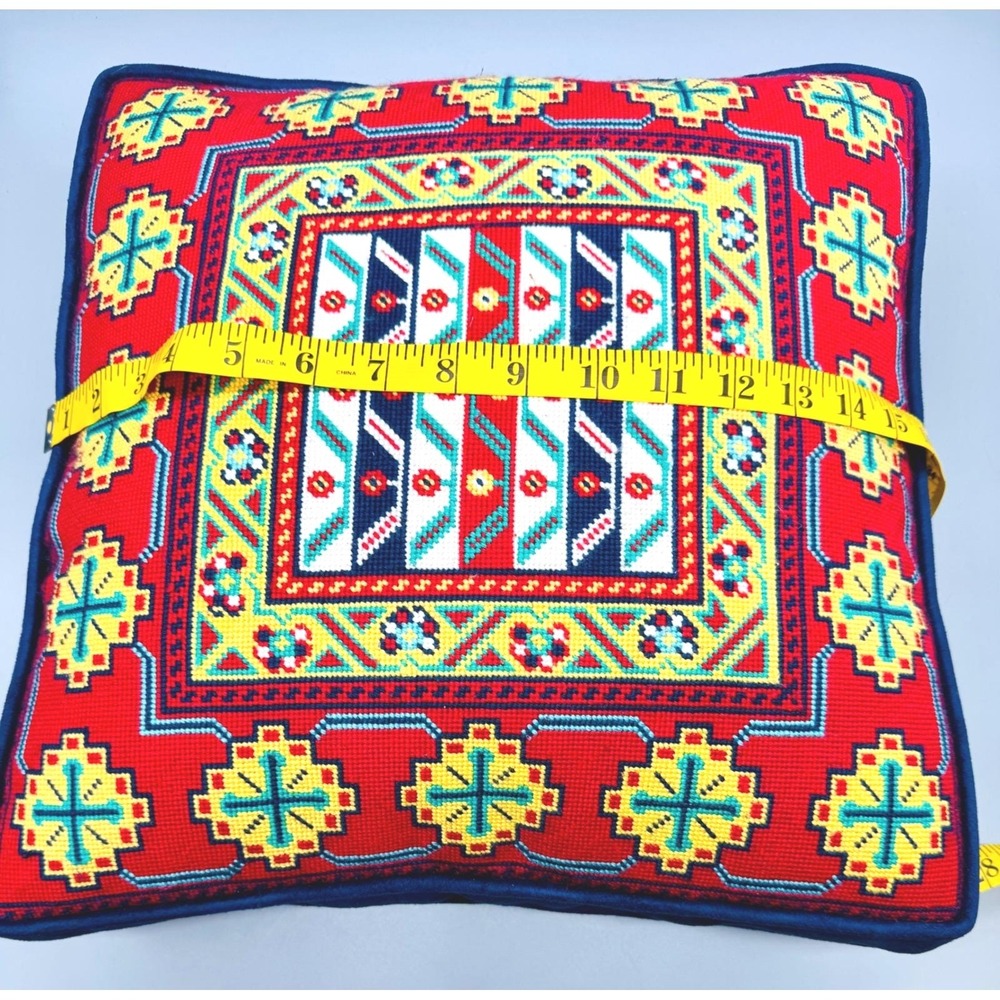 Needlepoint Pillow Geometric Handcrafted Vintage‎ Home Decor 15 inch - Picture 6 of 6